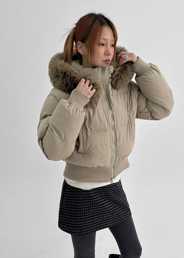 Pomme Fur Trimming Hooded Short Wellon Padding (4 Oz)