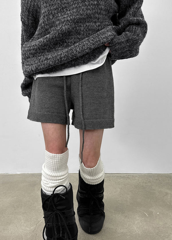 Newkey Basic Mid-thigh Knit Shorts (50% Wool)