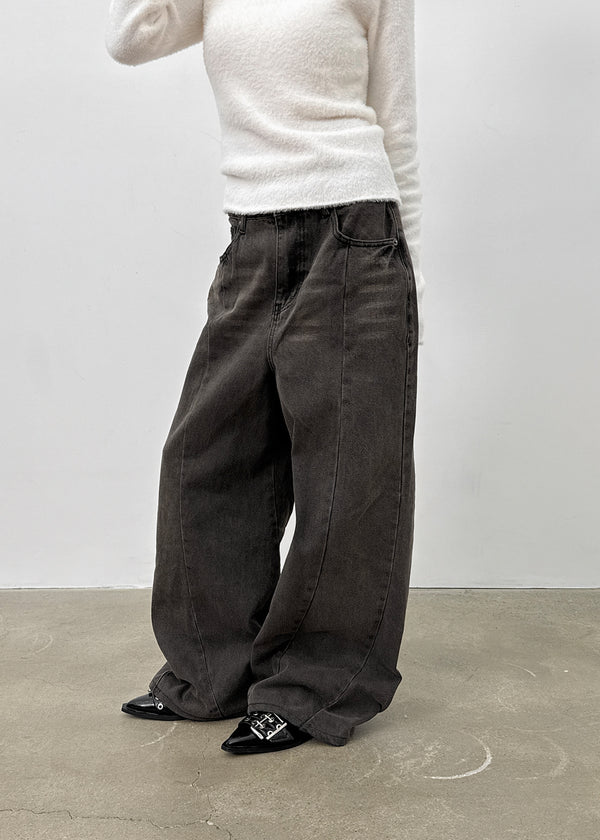 Hollang Curved Cut Washed Wide Denim Pants