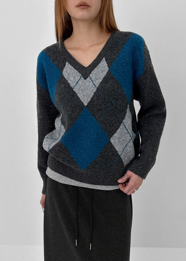 Vintrill Argyle V-Neck Knit