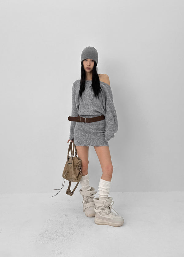 Lenge One-shoulder Loose-fit Knit Mini Dress (Belt Set)