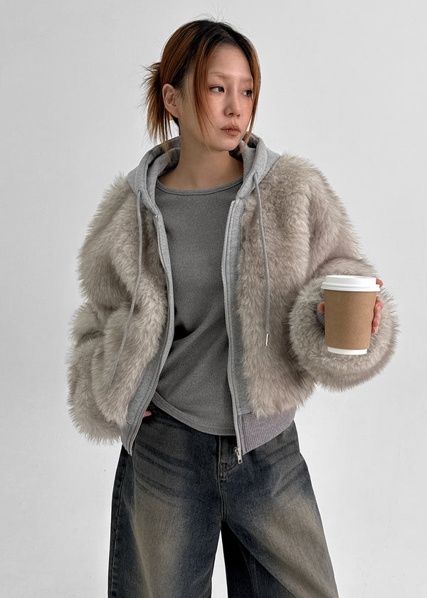 Hazelley Fur Hooded Zip-up