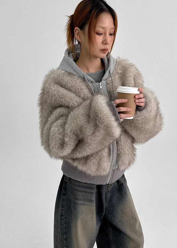 Hazelley Fur Hooded Zip-up