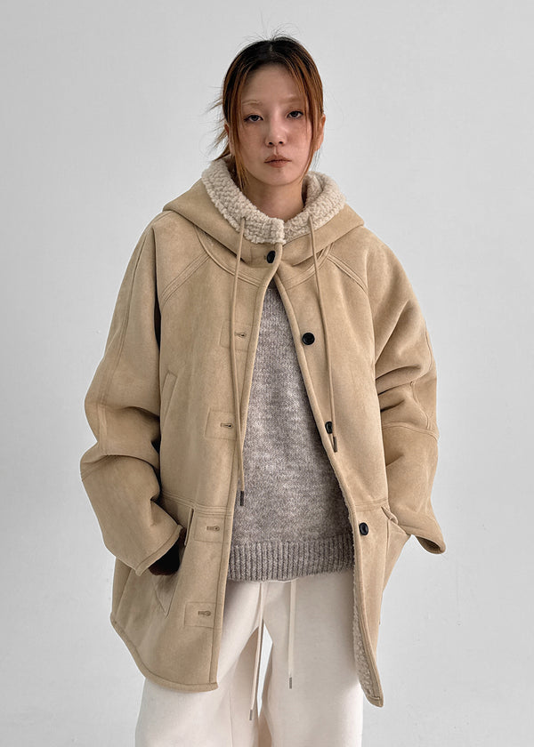 Decong V-neck Wool Knit