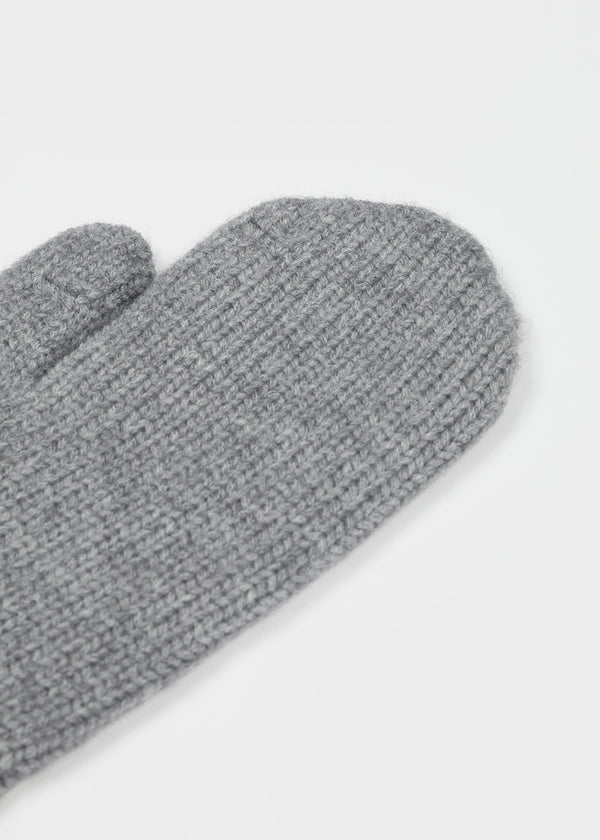 Reven Strap Cable Finger-Hole Hand-Warmer Gloves