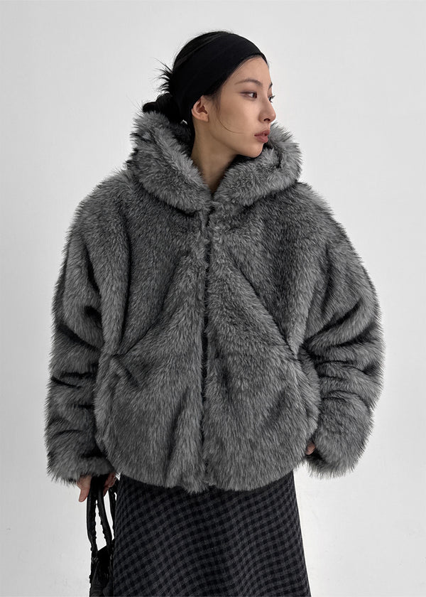(UNISEX) Revlon Overfit Fur Hooded Jumper
