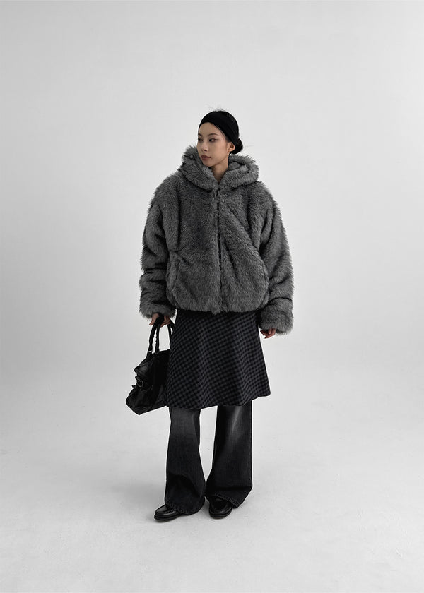 (UNISEX) Revlon Overfit Fur Hooded Jumper