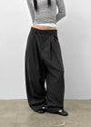 (UNISEX) Carlat Pintuck Wool Balloon Slacks