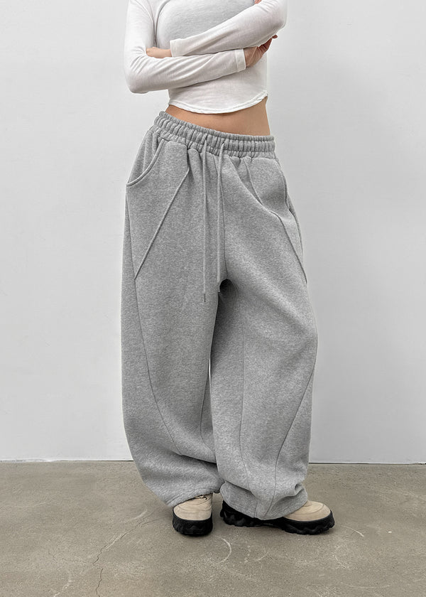 Delaying Cut-out Fleece String Pants