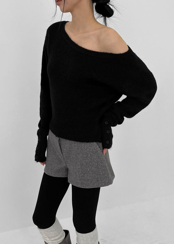 Crovan Wool Sleeve Button Off-shoulder Knit