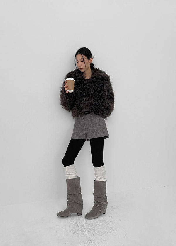 Crovan Wool Sleeve Button Off-shoulder Knit