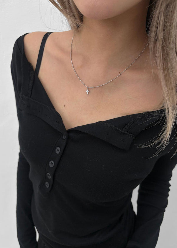 Yulo Cubic Mini Cross Necklace