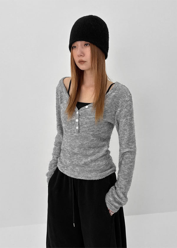 Ordering Button V-neck Slim Long Sleeve T-shirt