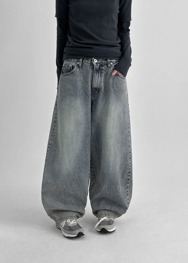 Twen Curved Washed Balloon Back Banding Denim Pants