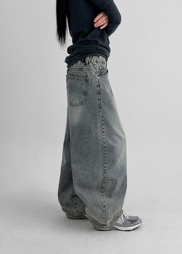 Twen Curved Washed Balloon Back Banding Denim Pants