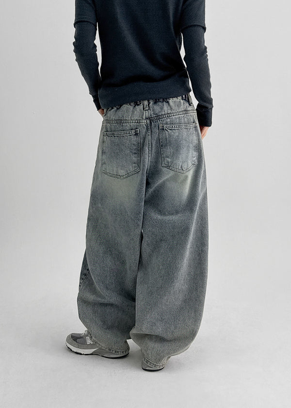Twen Curved Washed Balloon Back Banding Denim Pants