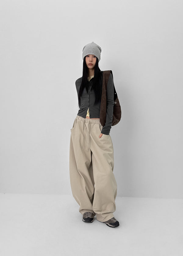 Rolleng Back Button Wide Two-way Banding Pants