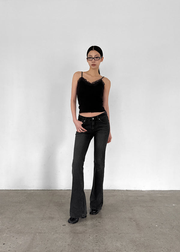 Moffoni Lace Sleeveless (Built-in Cap)