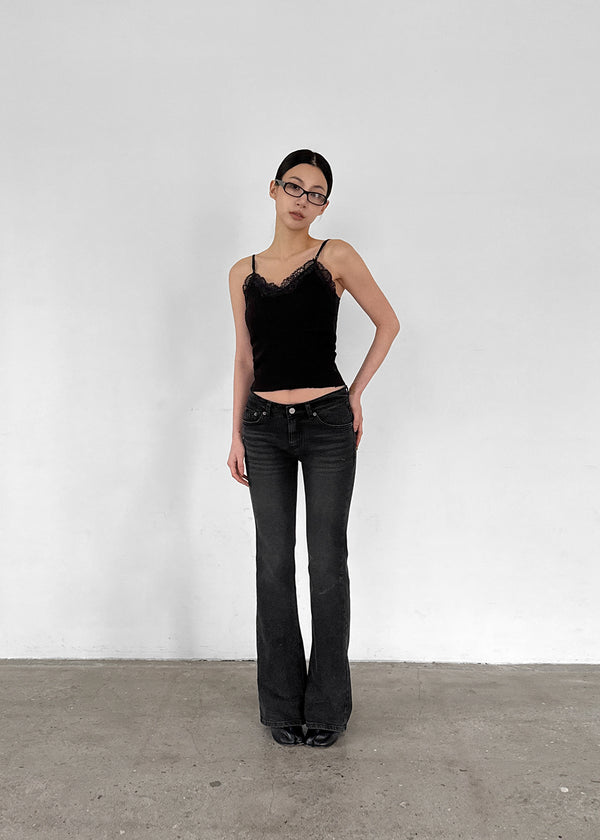 Moffoni Lace Sleeveless (Built-in Cap)