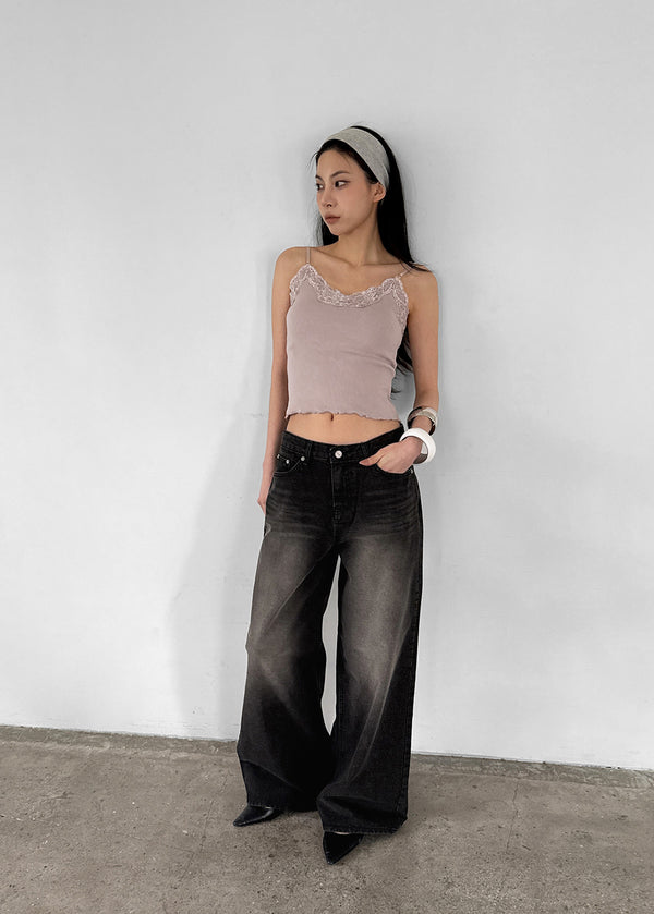 Moffoni Lace Sleeveless (Built-in Cap)