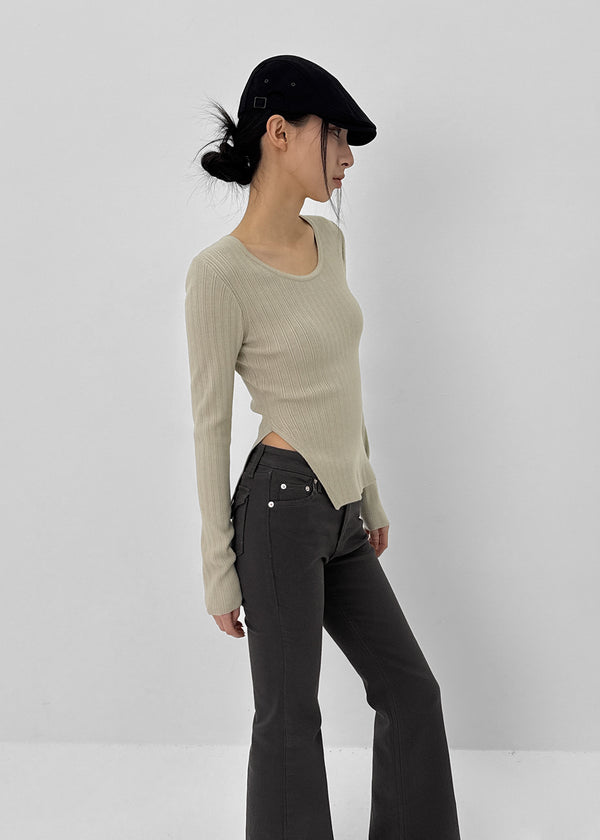 [MADE] Robenin Ribbed Slit Knit