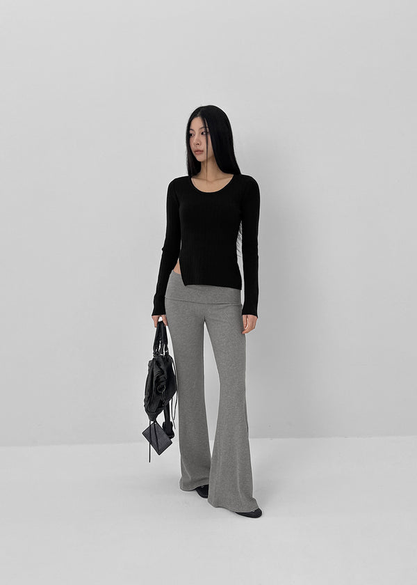 [MADE] Robenin Ribbed Slit Knit