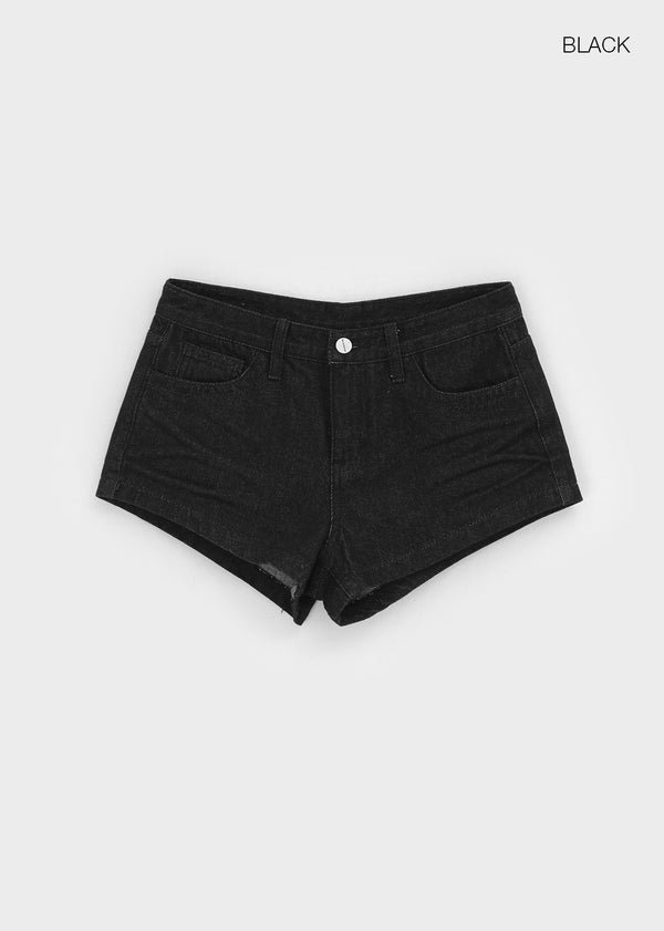 [MADE] Ini Double-Pocket Denim Shorts