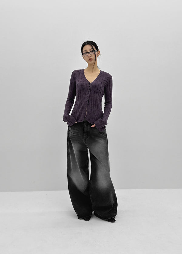 Haen V-neck Slim Ribbed Cardigan