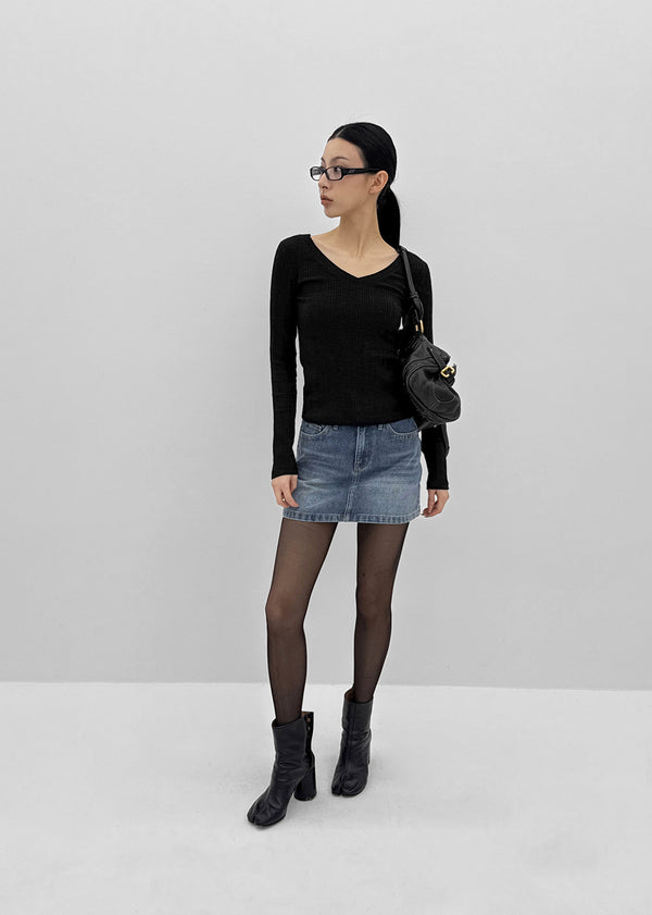 [MADE] Diloa V-Neck Long-Sleeve Tee (Modal 38%)