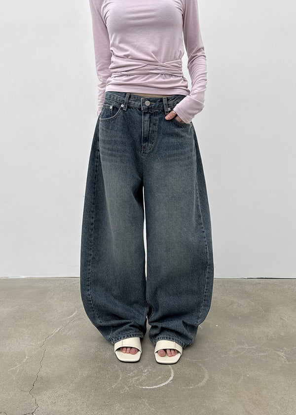 [MADE] Prin Curved Denim Pants