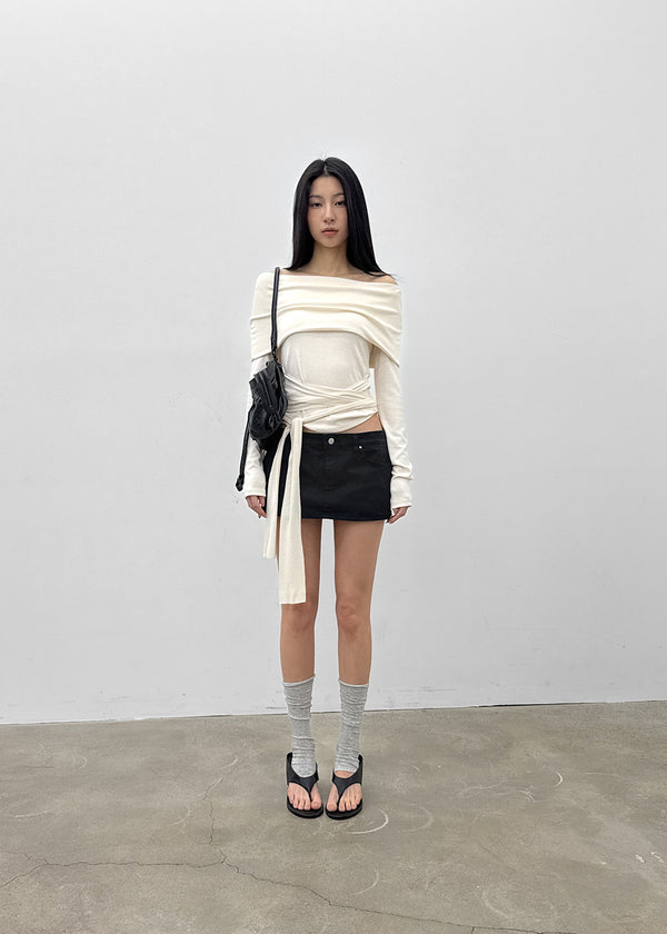 [MADE] Yelty Off-Shoulder Strap Long-Sleeve Tee