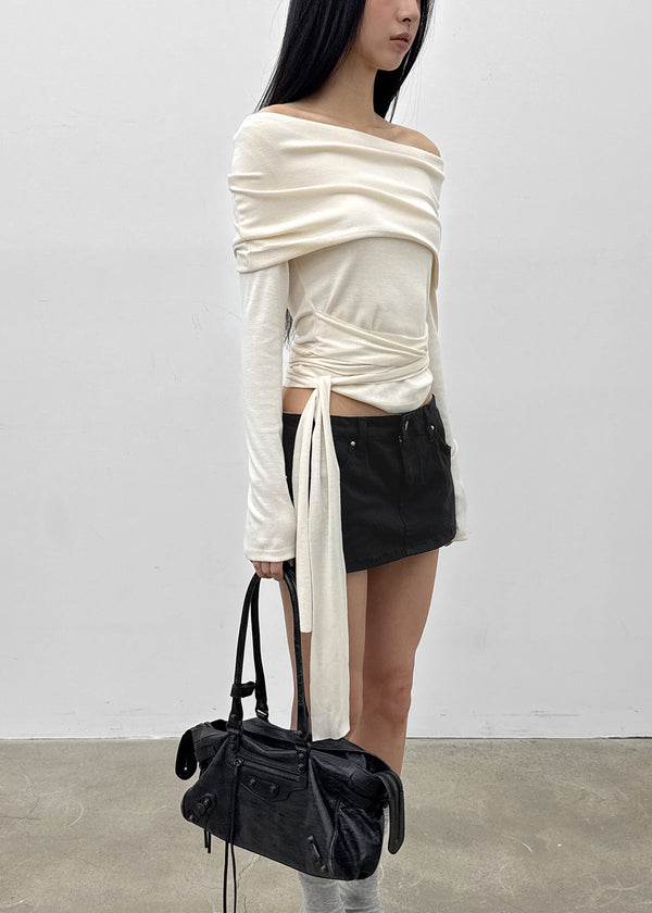 [MADE] Yelty Off-Shoulder Strap Long-Sleeve Tee