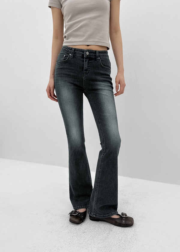 [MADE] Rabu Back-Pocket Slim Bootcut Denim Pants