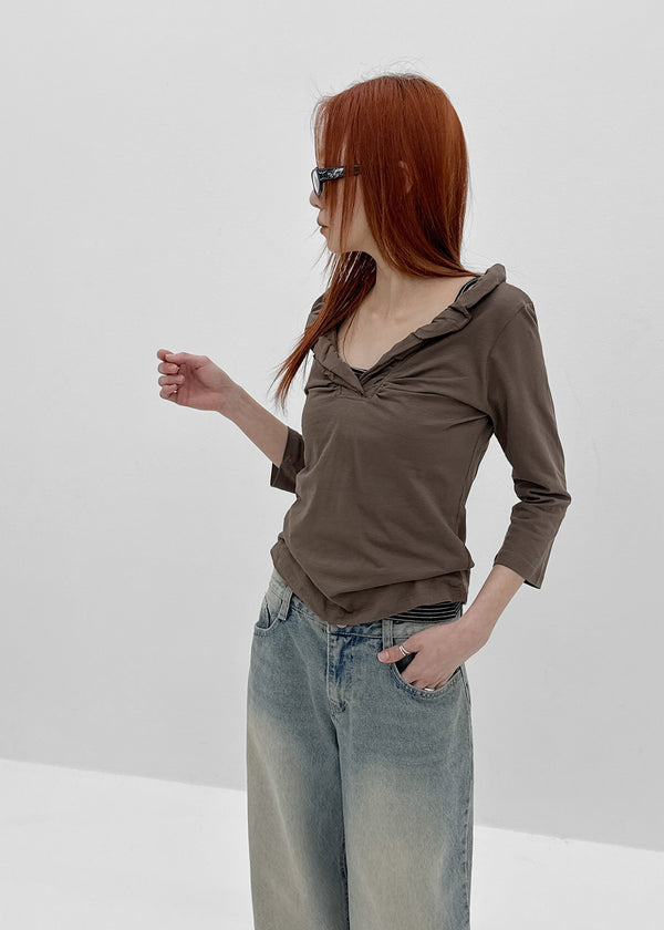 The Bellit Frill V-neck 3/4 Sleeve T-Shirt