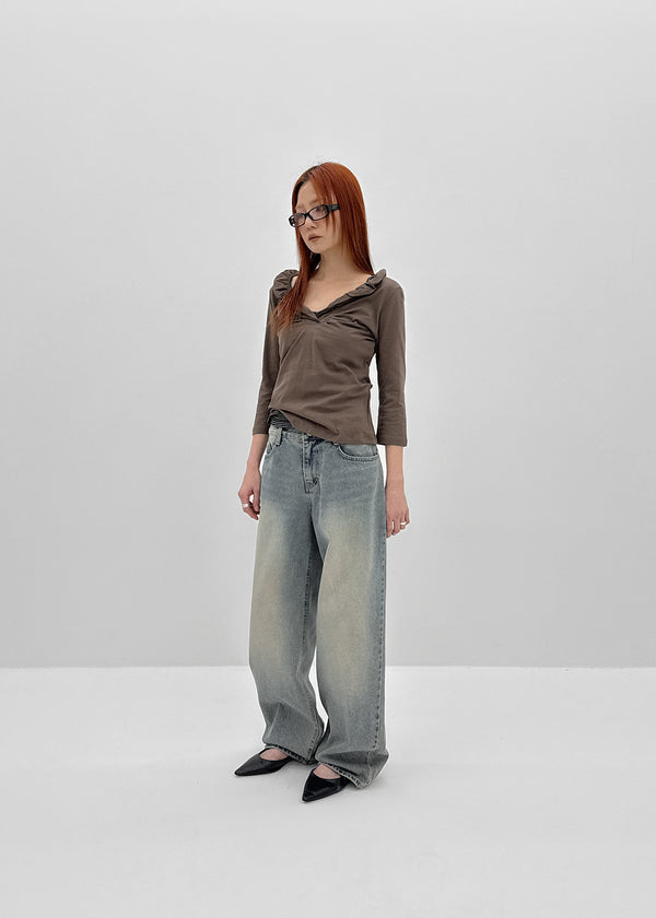 The Bellit Frill V-neck 3/4 Sleeve T-Shirt
