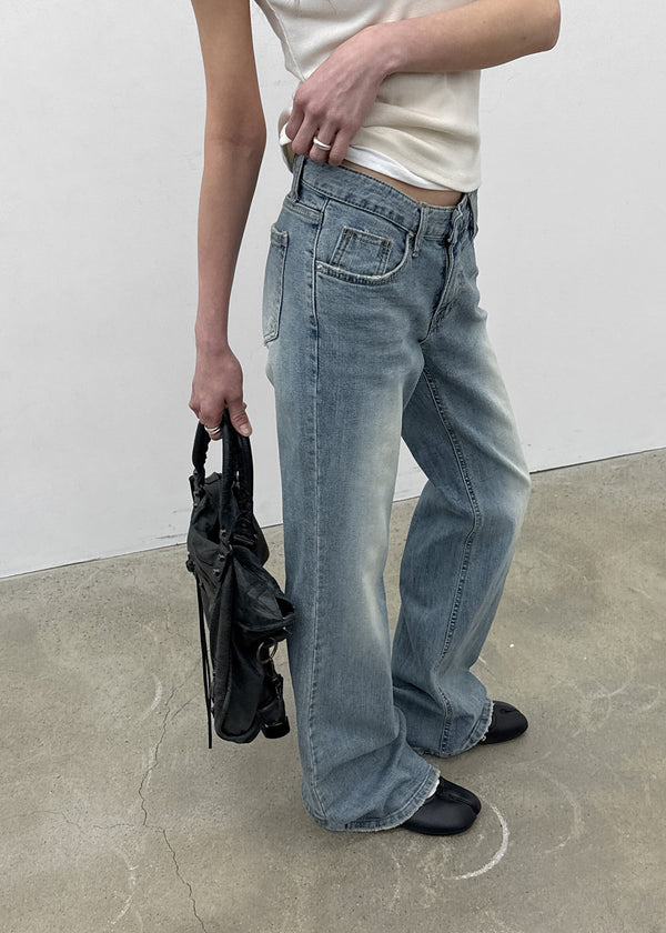 Romhat Low-waist Washed Bootcut Denim Pants