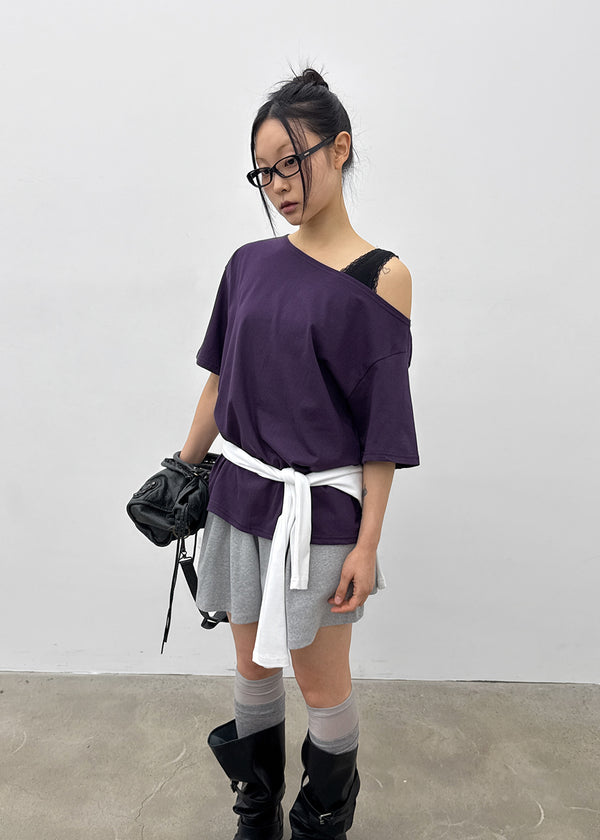 Posiku Unbalanced Off-shoulder Short Sleeve Tee