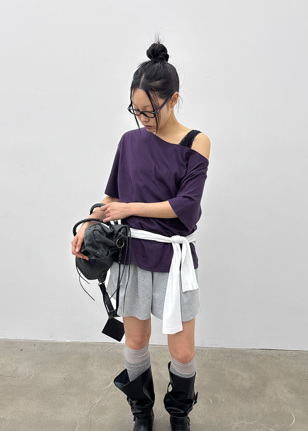 Posiku Unbalanced Off-shoulder Short Sleeve Tee