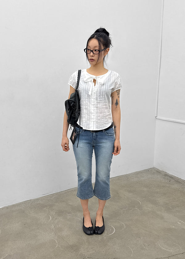 [MADE] Rouer Tie Short-Sleeve Blouse