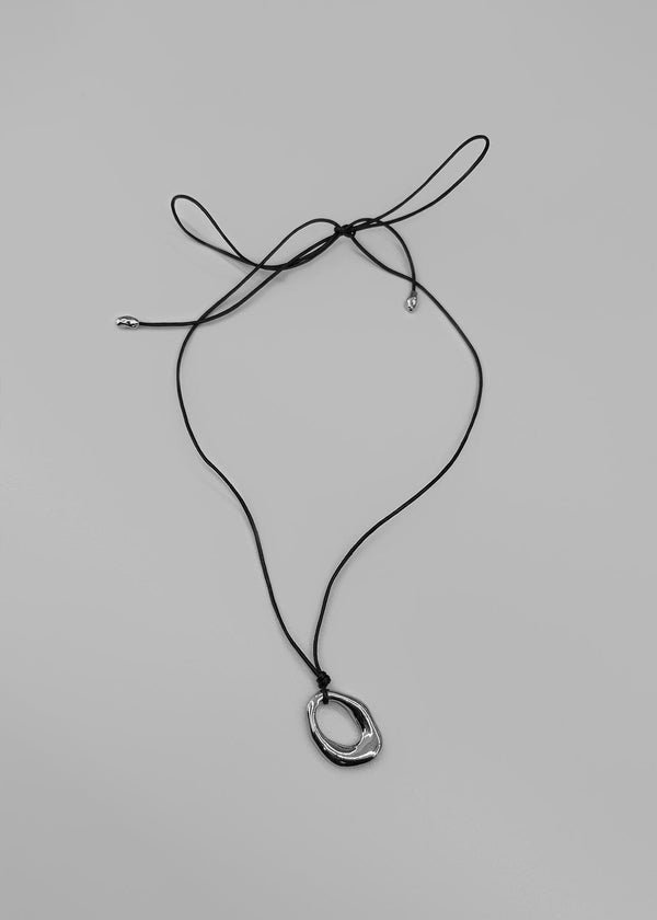 Looking Drop Silver Pendant Necklace