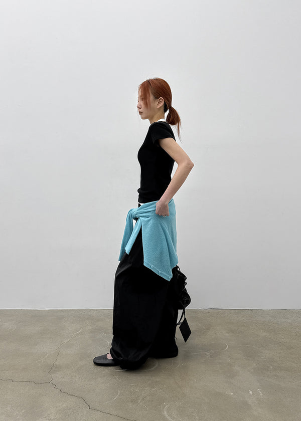 [MADE] Dutsbi Deep V-Neck Short Sleeve Top