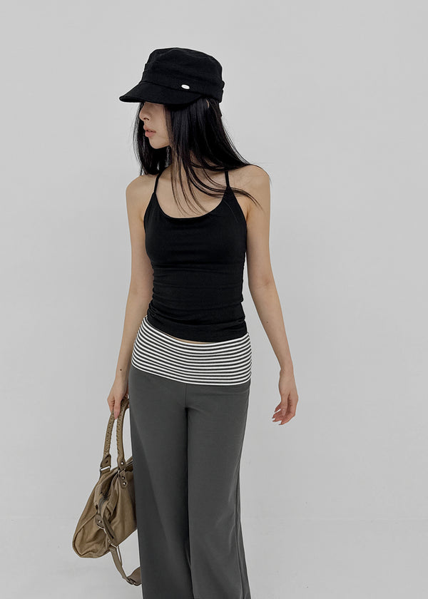 [MADE] Perky Back-Point Sleeveless Top (Built-in Cap)