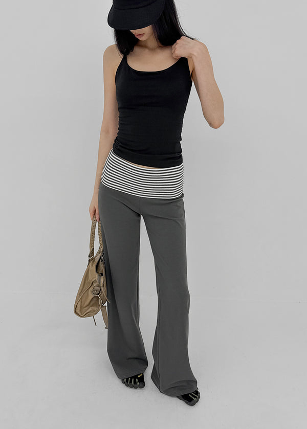 [MADE] Perky Back-Point Sleeveless Top (Built-in Cap)