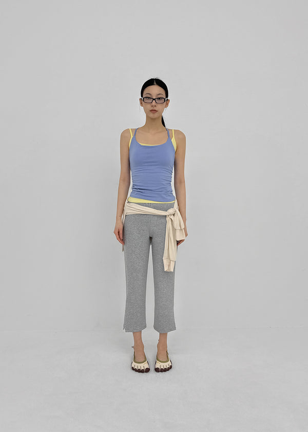 [MADE] Perky Back-Point Sleeveless Top (Built-in Cap)