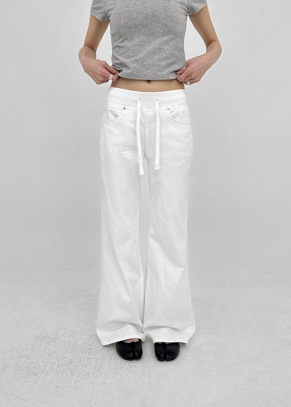Dayron Low-waist Back Pocket Bootcut Elastic Pants