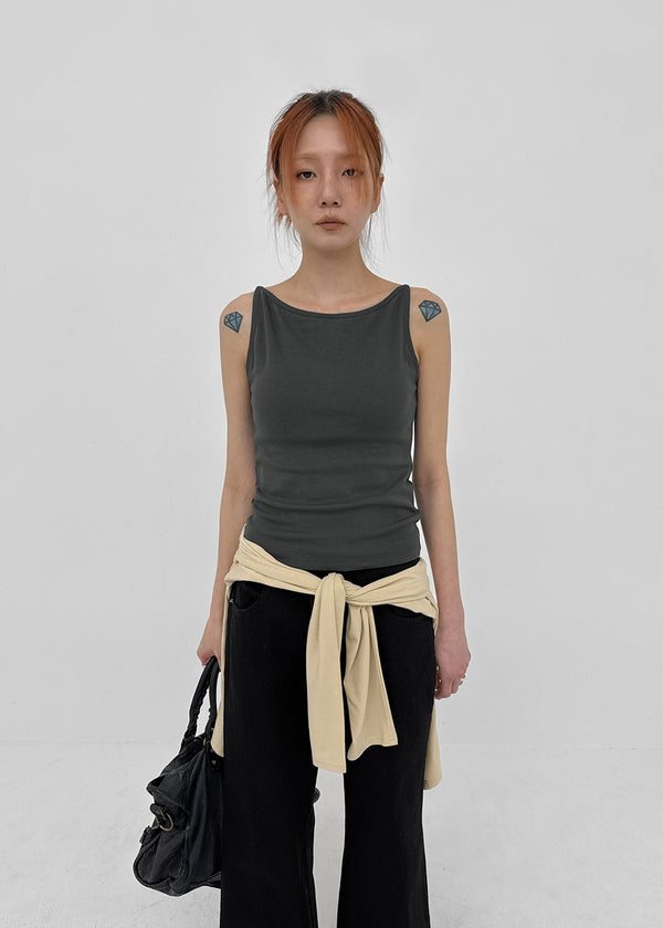 [MADE] Yeti Boat Neck Sleeveless Top (Built-in Cap)