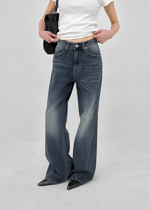 Colnat Diagonal Cut Wide Bootcut Denim Pants