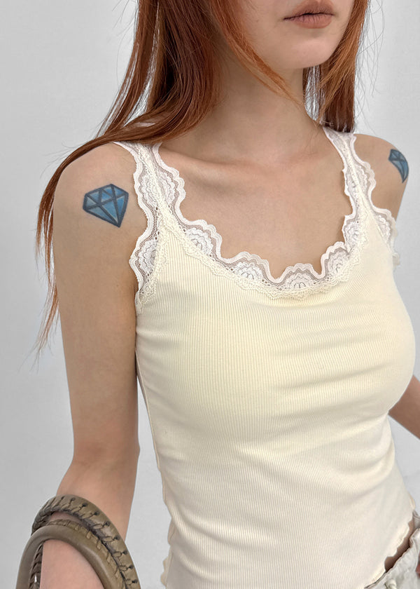 Telson Lace Crop Sleeveless (Built-in Cap)
