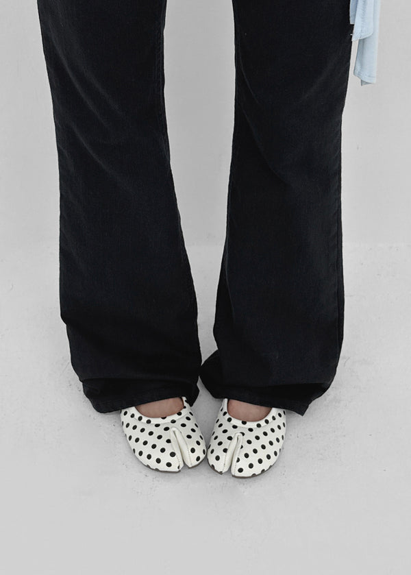 Temala Dot Tabi Flat Shoes