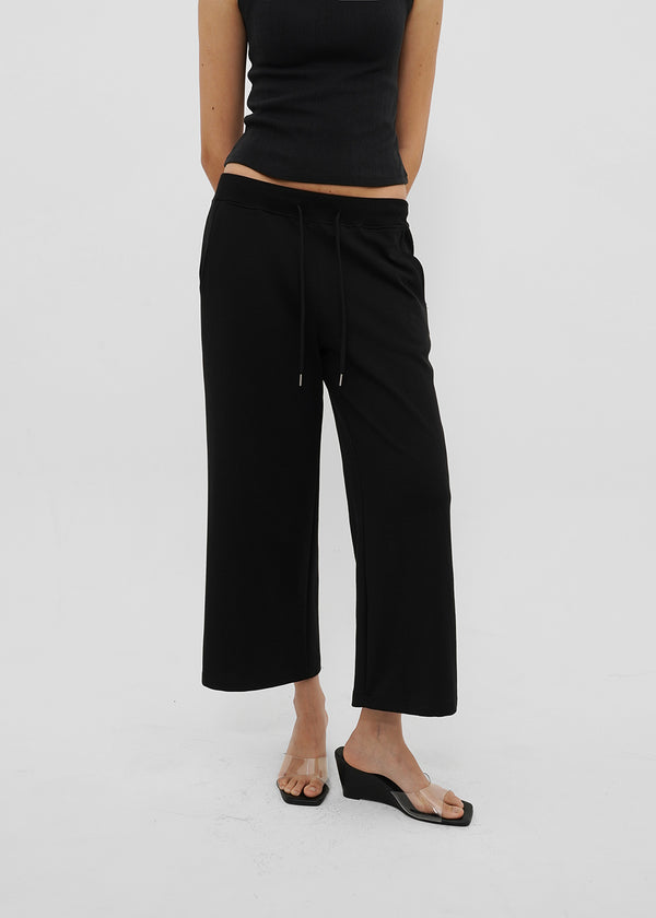 [B-BASIC] Air Sweat Capri Banding Pants
